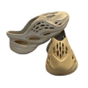 YEEZY FOAM RNNR | Size 9